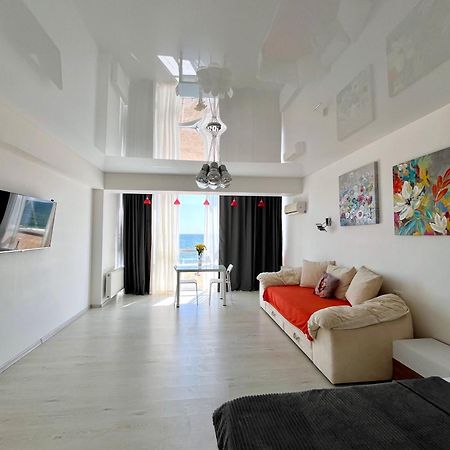 Done Kandybone Apartments Burlach'ya Balka ภายนอก รูปภาพ